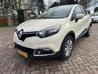  Renault Captur 0.9 TCe Dynamique 2013/10