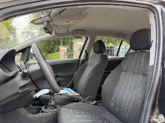 Opel Corsa 1.4-16V Enjoy picture 13