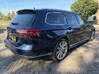 Volkswagen Passat Variant 2.0 TDI Connected Series Plus picture 5
