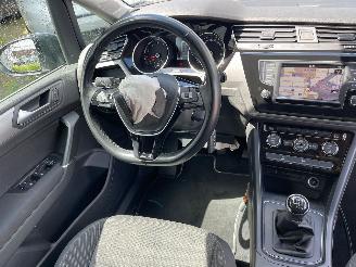 Volkswagen Touran 1.2tsi clima/navi/pdc v+a picture 7