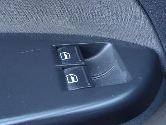 Volkswagen Caddy maxi 1.6 TDi Rolstoel! Airco Cruise Stoelverwarming 75KW Euro 5 picture 18