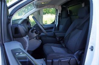 Peugeot Expert 1.6 BlueHDi Airco Cruise Trekhaak 70KW Euro 6 picture 9