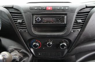 Iveco Daily 35S12 2.3 HPi Dubbele Cabine Open Laadbak Trekhaak 85KW Euro 6 picture 15