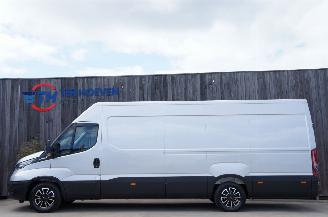 krockskadad bil auto Iveco Daily 35S18 3.0 HPi L5H2 Hi-Matic Airco Navi ACC LED 132KW Euro 6 2021/7