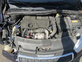 Peugeot 208 1.6 e HDI Blue Lease picture 12