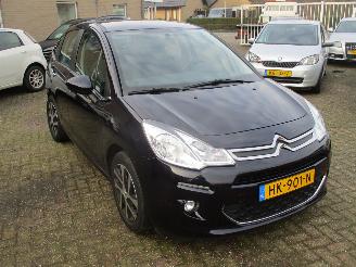 Vaurioauto  passenger cars Citroën C3 1.2 PureT Collection Aut 1E EIG NAP 2015/11