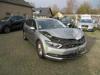 krockskadad bil auto Volkswagen Passat 1.4 TSI ACT Bns Ed REST BPM 370 EURO !!!! 2016/1