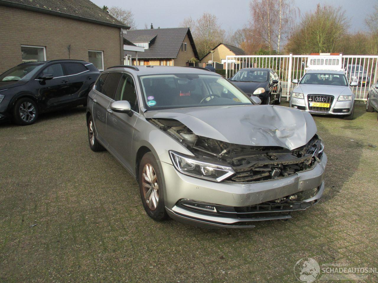 Volkswagen Passat 1.4 TSI ACT Bns Ed REST BPM 370 EURO !!!!