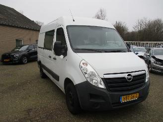 Vaurioauto  passenger cars Opel Movano 2.3 CDTI L2H2 2015/2