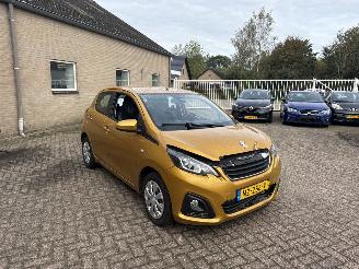 Voiture accidenté Peugeot 108 1.0 e-VTi Active AUTOMAAT REST BPM €300,-!!! 2017/5