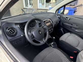 Renault Captur 1.2 TCe Expression picture 20