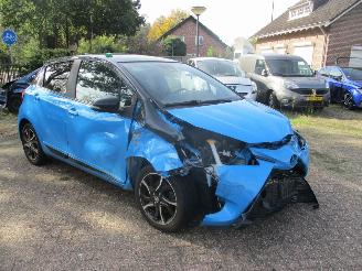 krockskadad bil auto Toyota Yaris 1.5 Hybrid SkyBlue Edition AUT REST BPM €300,-!!! 2018/9