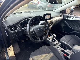 Ford Focus 1.0 EcoBoost Trend Edition picture 24