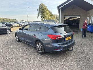 Ford Focus 1.0 EcoBoost Trend Edition picture 11