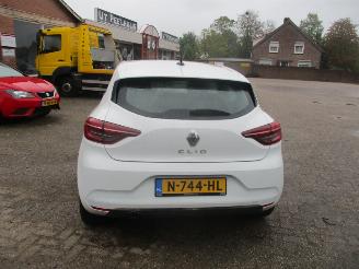 Renault Clio 1.0 TCe Bi-Fuel Intens picture 6