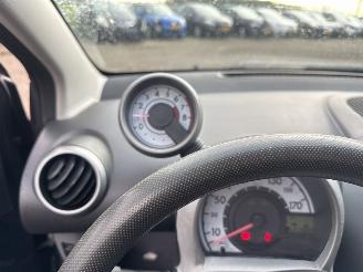 Peugeot 107 1.0-12V XS picture 21