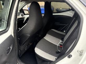 Toyota Aygo 1.0 VVT-i x-play picture 28