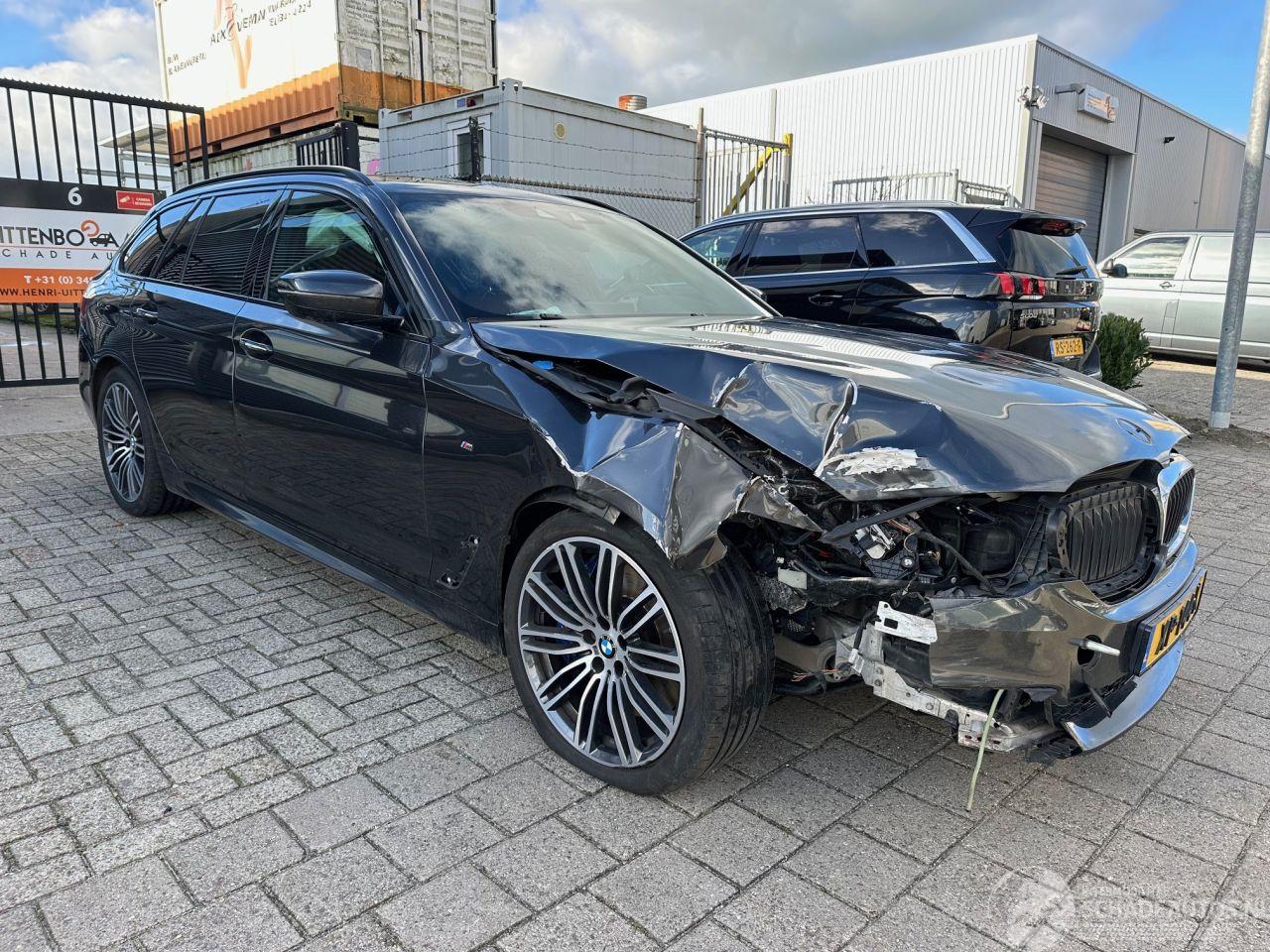 BMW 5-serie 540i xDrive High Executive