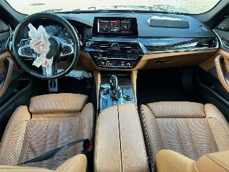 BMW 5-serie 540i xDrive High Executive picture 18