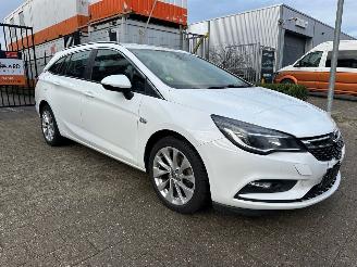 damaged passenger cars Opel Astra 1.6 CDTI Edition ST 2016/12