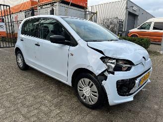 Vaurioauto  passenger cars Volkswagen Up! 1.0 take up! BlueMotion 2013/9