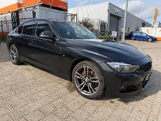 Coche accidentado BMW 3-serie 318i Edition M Sport Shadow Executive 2018/3