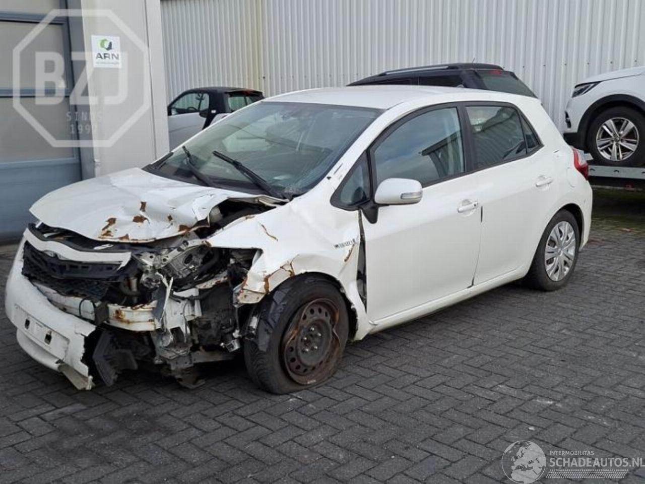 Toyota Auris Auris (E15), Hatchback, 2006 / 2012 1.8 16V HSD Full Hybrid