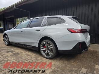BMW 5-serie 5 serie Touring (G61), Combi, 2024 530e 2.0 TwinPower Turbo 16V picture 5