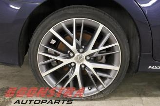 Lexus GS GS (..L10), Coupe, 2011 / 2018 300h 2.5 V6 24V picture 9