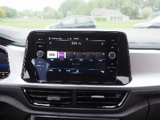 Volkswagen T-Roc 1.0 TSI Life picture 23