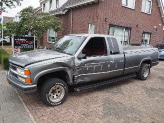 Schadeauto Chevrolet Silverado Ext.Cab 5.7 v8 1988/3