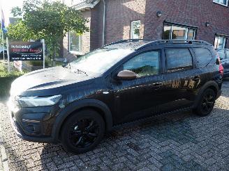 Schadeauto Dacia Jogger 1.6 Hybrid 140 Extreme 7P 2024/1
