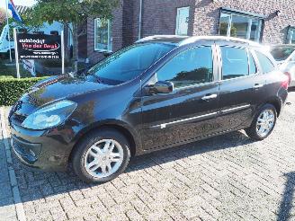 Coche accidentado Renault Clio 1.6-16V Dynamique Automaat 2008/6
