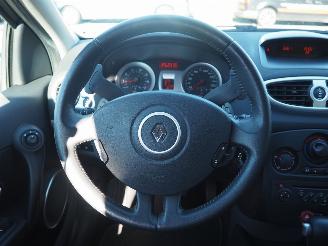 Renault Clio 1.6-16V Dynamique Automaat picture 10
