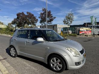 Suzuki Swift 1.3 AIRCO 5-DEURS KM: 135000 NAP! picture 3