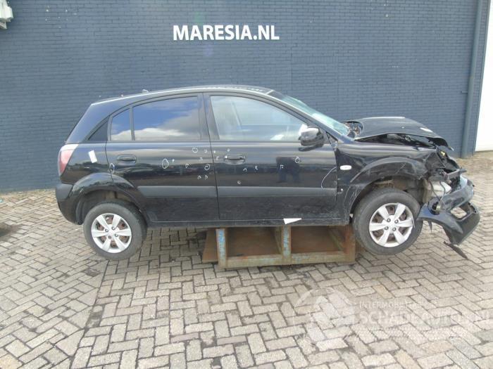 Kia Rio Rio II (DE), Hatchback, 2005 / 2011 1.4 16V