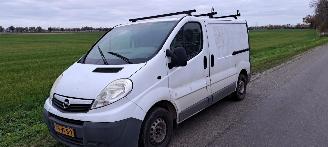 Schadeauto Opel Vivaro 2.0 CDTI 2008/10
