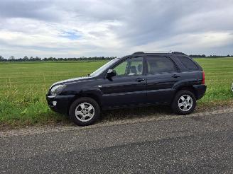 Damaged car Kia Sportage 2.0 BENZINE / LPG 2009/3