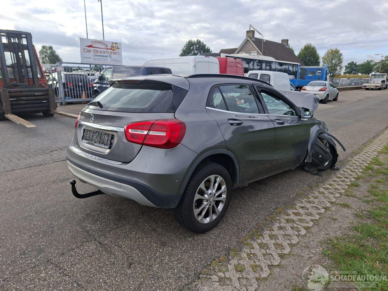 Mercedes GLA 180D