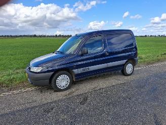 Vaurioauto  passenger cars Citroën Berlingo 1.9D 1998/1
