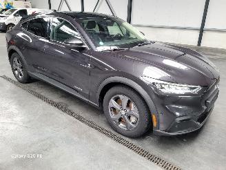 Auto incidentate Ford Mustang Mach-e 221-KW 75kwh Automaat RWD Panoramadak 2022/6