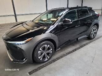 Voiture accidenté Toyota bZ4X 150-KW 71.4kwh Automaat 5drs Elektrisch 2025/10
