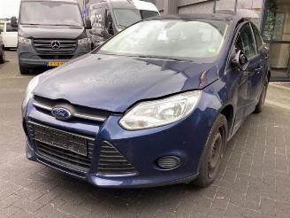 Coche siniestrado Ford Focus Focus 3, Hatchback, 2010 / 2020 1.0 Ti-VCT EcoBoost 12V 100 2013/5