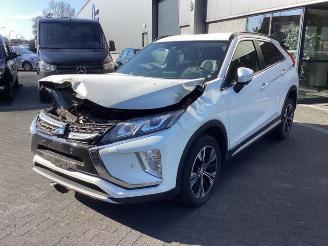 Salvage car Mitsubishi Eclipse Cross Eclipse Cross (GK/GL), SUV, 2017 1.5 Turbo 16V 2WD 2018/8