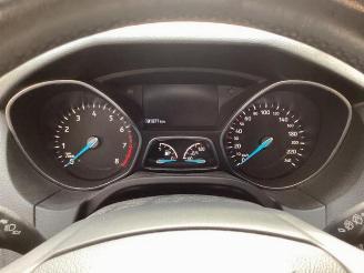 Ford Focus  picture 11