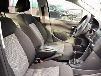 Volkswagen Polo Polo V (6R), Hatchback, 2009 / 2017 1.2 12V picture 10