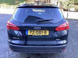 Ford Focus 1.0 Titanium picture 6