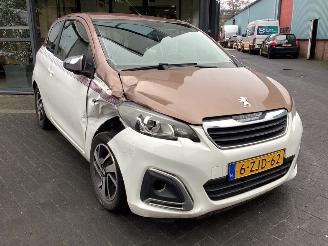 Peugeot 108  picture 3