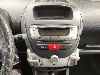 Toyota Aygo Aygo (B10), Hatchback, 2005 / 2014 1.0 12V VVT-i picture 12