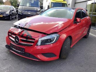 Auto da rottamare Mercedes A-klasse A (W176), Hatchback, 2012 / 2018 1.6 A-180 16V 2013/4